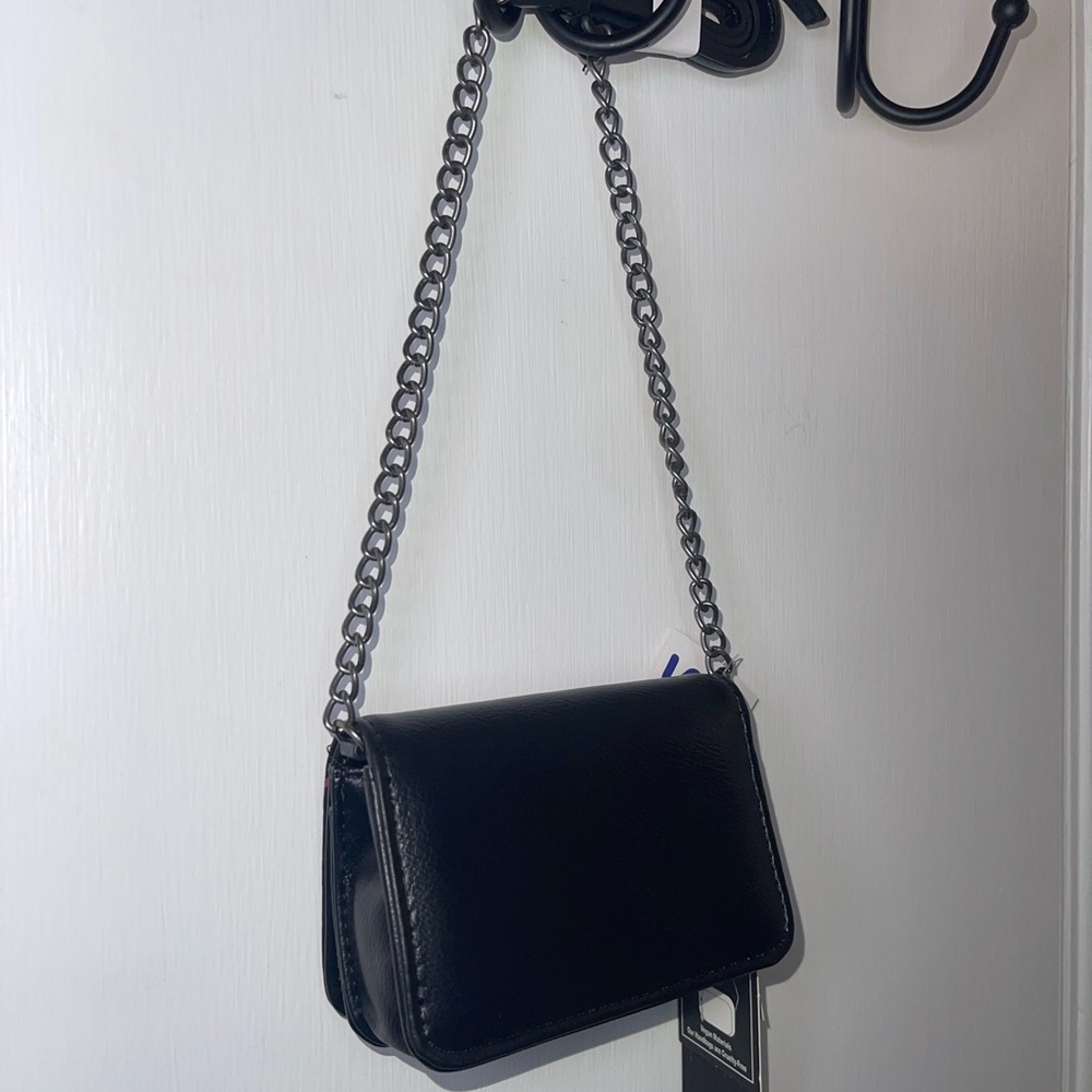 NWT Ed Hardy Black Skull Chain Clutch - Picture 9 of 10